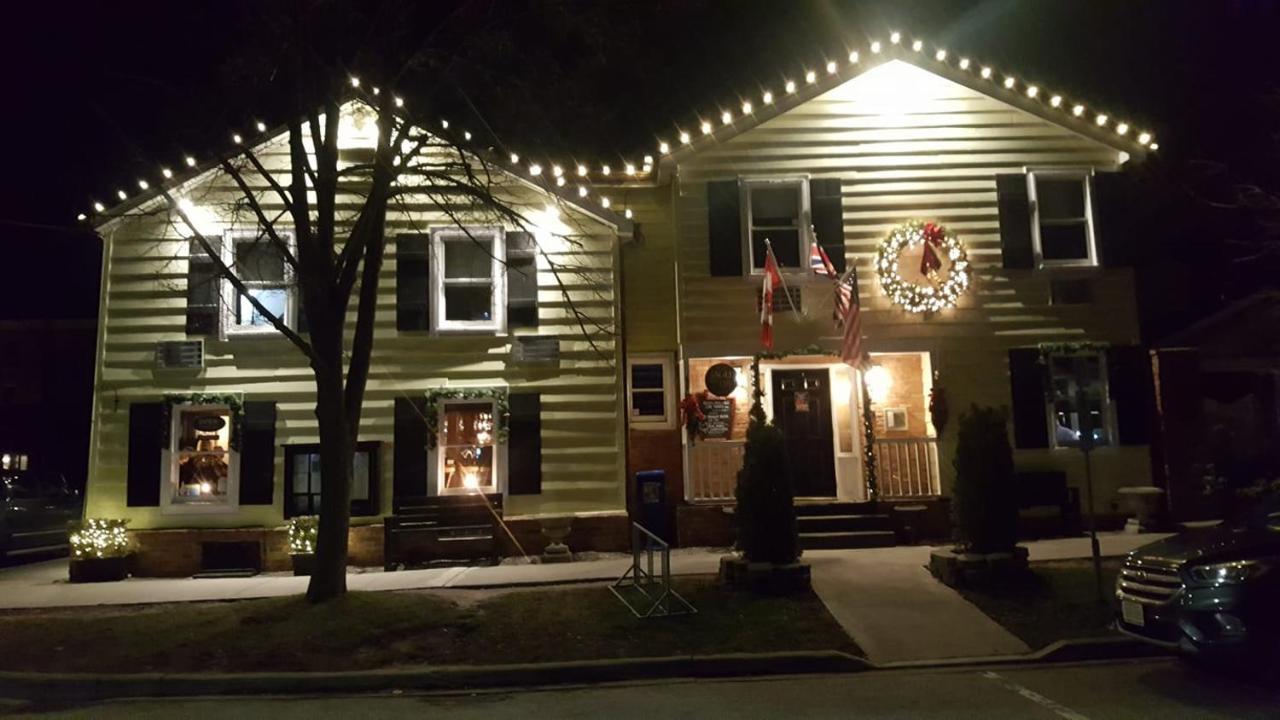 The Olde Angel Inn Niagara-on-the-Lake Exteriör bild
